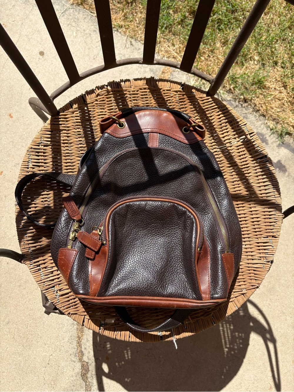 M LONDON BACKPACK Men's Brown Leather Backpack - Classic Two-Tone Brown
